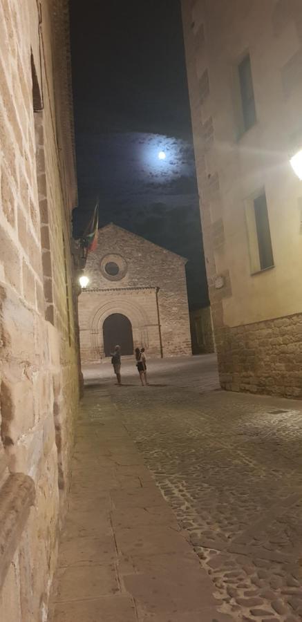 La Casa Del Pintor - Estudio De Arte En Baeza Extérieur photo